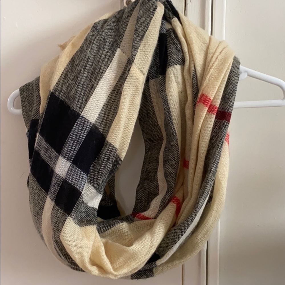 Plaid loop scarf